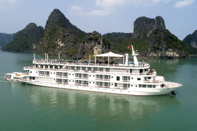 Du thuyền Paradise Grand Hạ Long